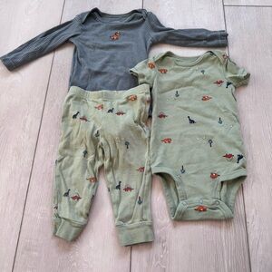 Carter's 3 piece Dinosaur Set